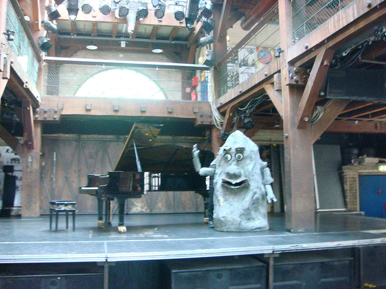 Probe für das Kindertheater in der Fabrik Probe für das Kindertheater in der Fabrik